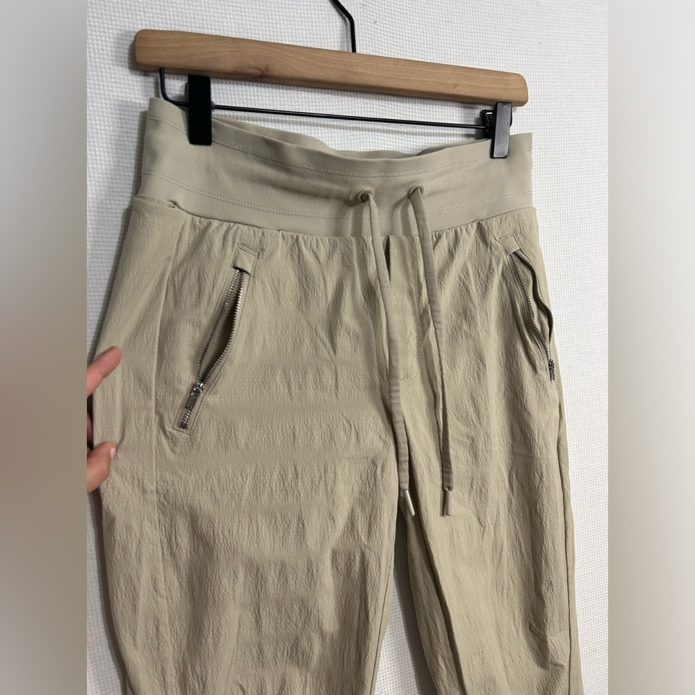 Athleta Trekkie North Jogger Size 4 - Picture 6 of 8